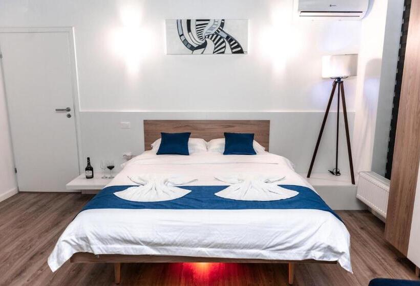 استودیوی لوکس, Puzzle Apartaments&studios
