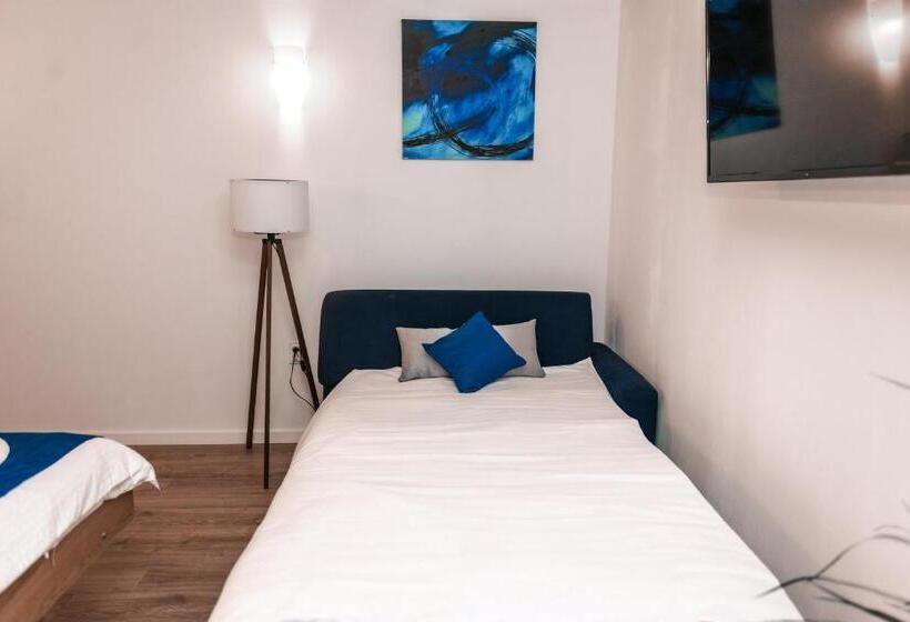 استودیو استاندارد با بالکن, Puzzle Apartaments&studios