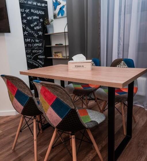 استودیو خانوادگی, Puzzle Apartaments&studios