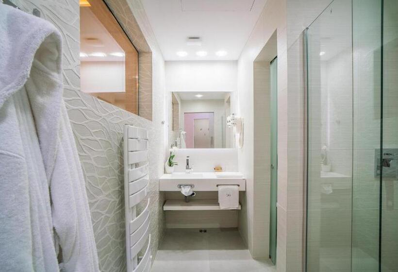 חדר סופריור עם נוף להרים, Eden Garden Spa