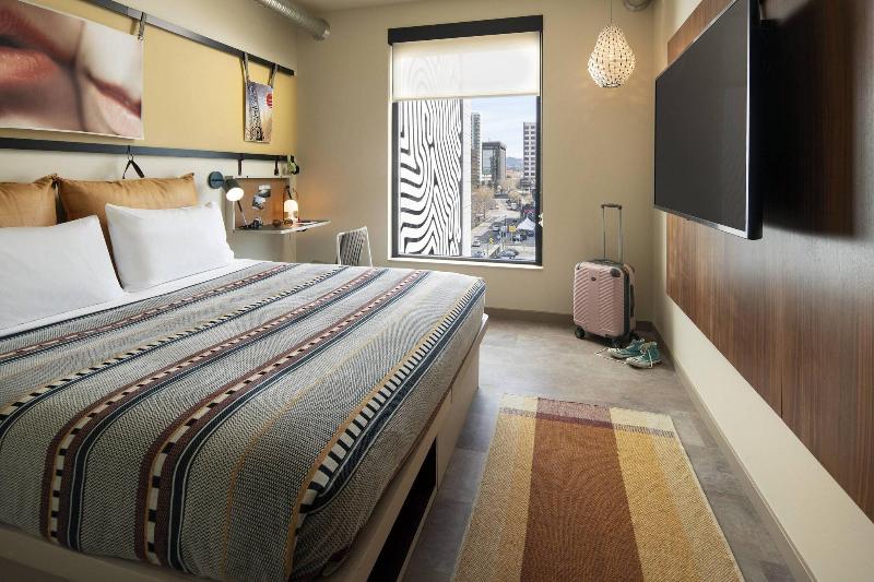 اتاق استاندارد با تخت بزرگ, Moxy Oakland Uptown