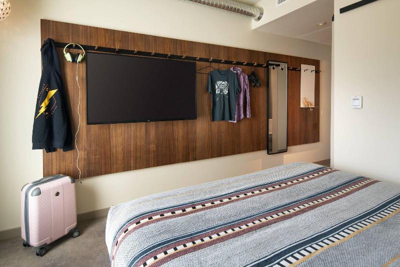 اتاق استاندارد با تخت بزرگ, Moxy Oakland Uptown