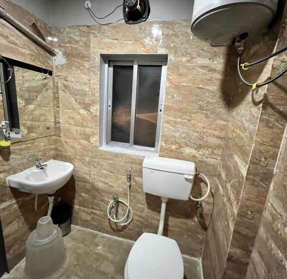 اتاق لوکس, Rjb Grand