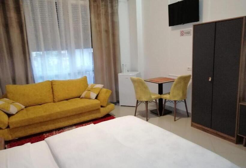 استودیوی استاندارد, Isabel's B&b