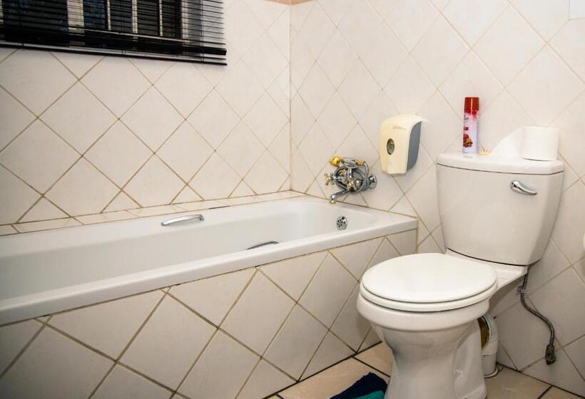 اتاق استاندارد, Ndzuti Guest House