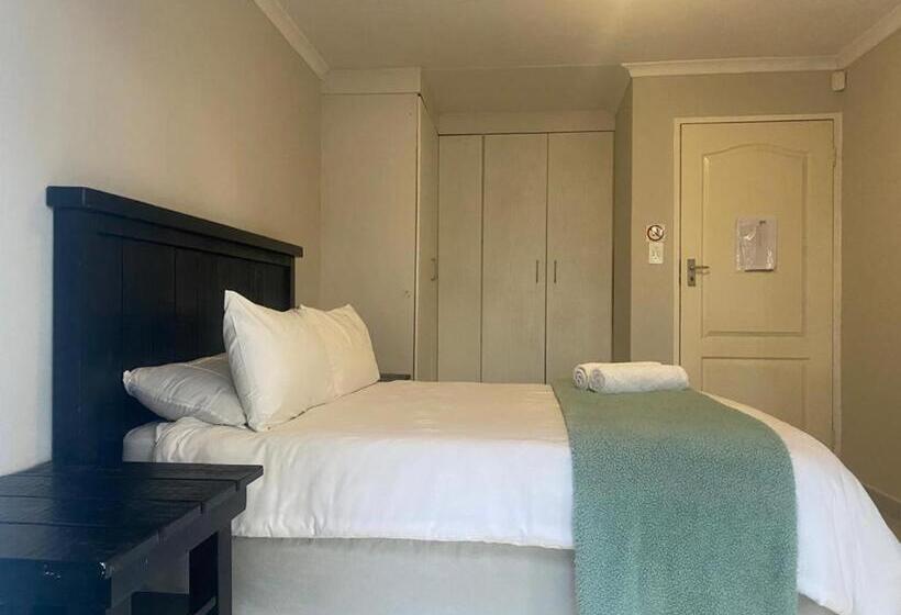 اتاق استاندارد با بالکن, Ndzuti Guest House