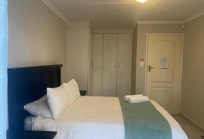 اتاق استاندارد با بالکن, Ndzuti Guest House