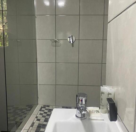 اتاق استاندارد با بالکن, Ndzuti Guest House