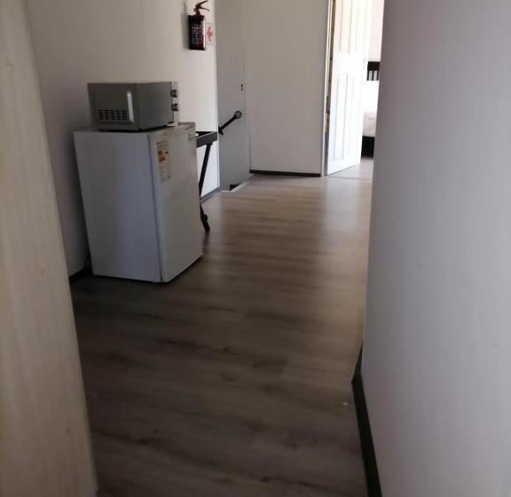 اتاق لوکس با چشم‌انداز باغ, Ndzuti Guest House