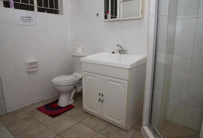 اتاق استاندارد, Ndzuti Guest House