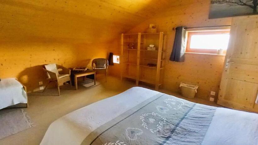 اتاق استاندارد سه نفره, Chalet Chanso