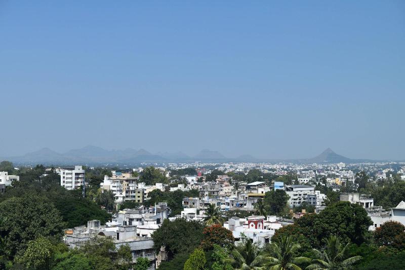 اتاق استاندارد با چشم‌انداز شهر, Courtyard By Marriott Nashik