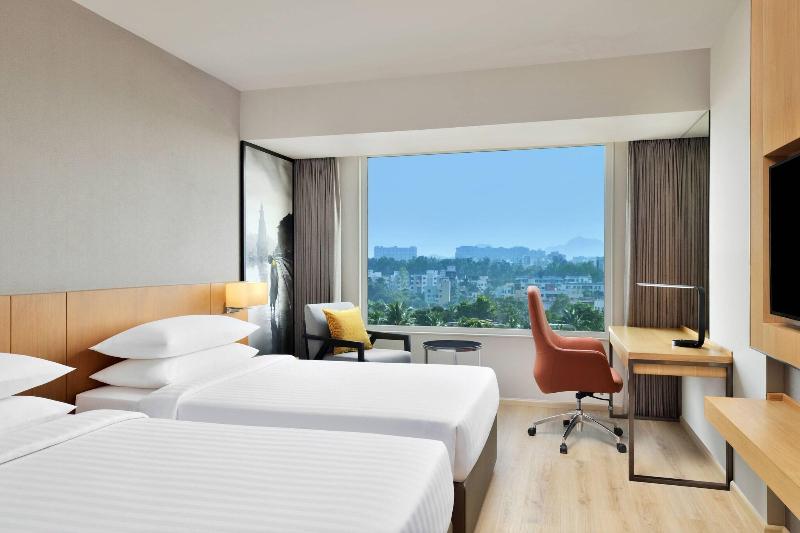 اتاق استاندارد با چشم‌انداز شهر, Courtyard By Marriott Nashik