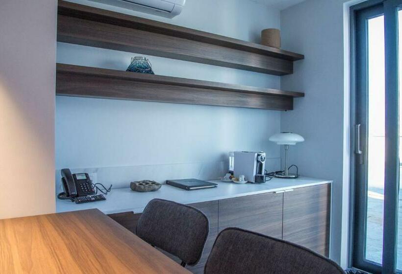 اتاق استاندارد با تراس, Korpa Deli Rooms Spa