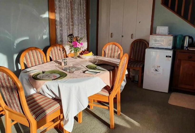 خانه 2 خوابه, Century House B & B Flatlette