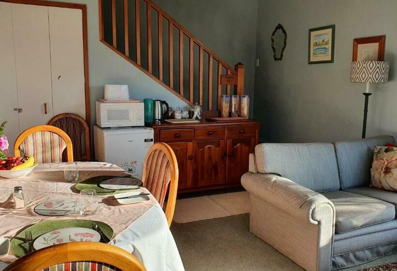 خانه 2 خوابه, Century House B & B Flatlette