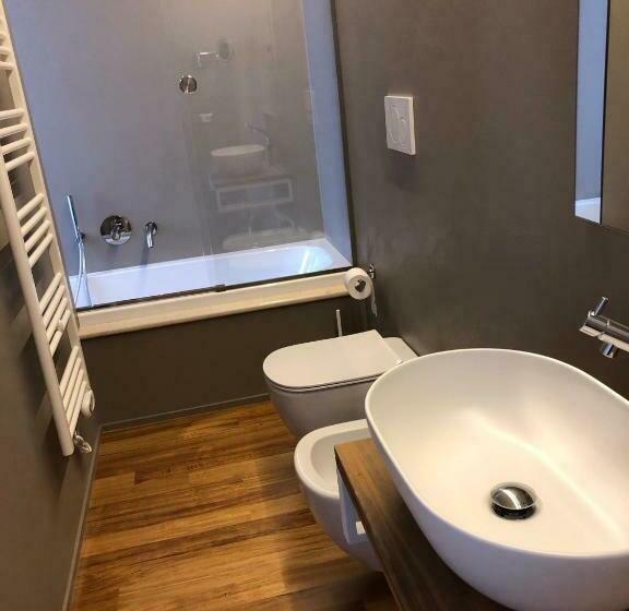 اتاق استاندارد با تخت بزرگ, Lo Schiaccianoci B&b