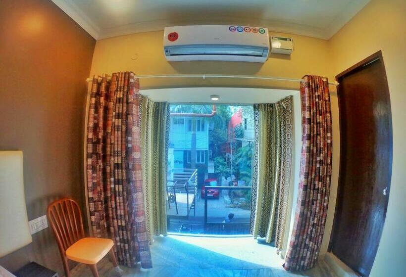 اتاق لوکس با تخت بزرگ, New Metro Residency