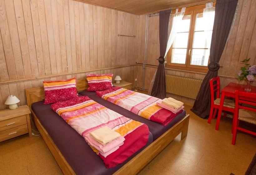 バス共有のスタンダードルーム, Bed And Breakfast Huobschür