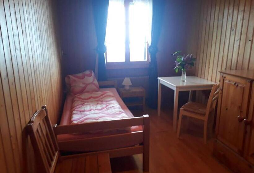 バスルーム共有のシングルスタンダード, Bed And Breakfast Huobschür