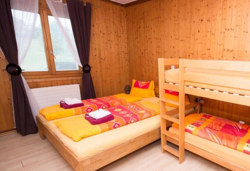 浴室共有スタンダード４人用ルーム, Bed And Breakfast Huobschür