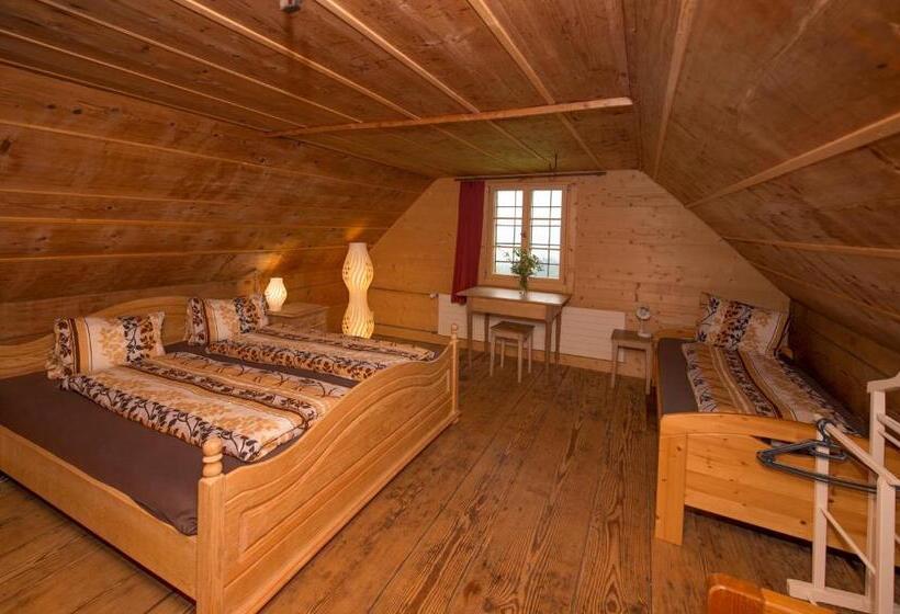 浴室共有スタンダード４人用ルーム, Bed And Breakfast Huobschür