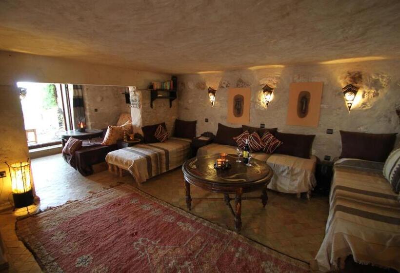 سوییت خانوادگی, Dar Danse, The Bubble On The Beach