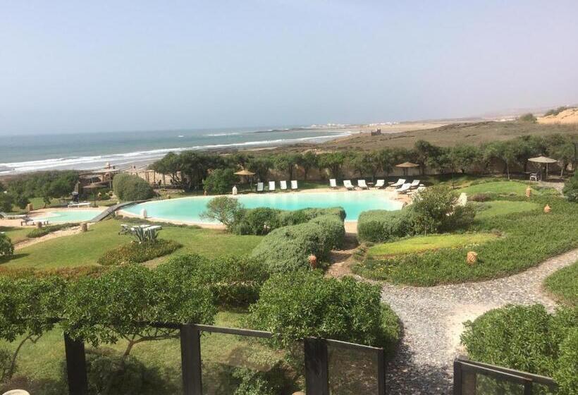 سوییت سوپریور با چشم‌انداز دریا, Dar Danse, The Bubble On The Beach