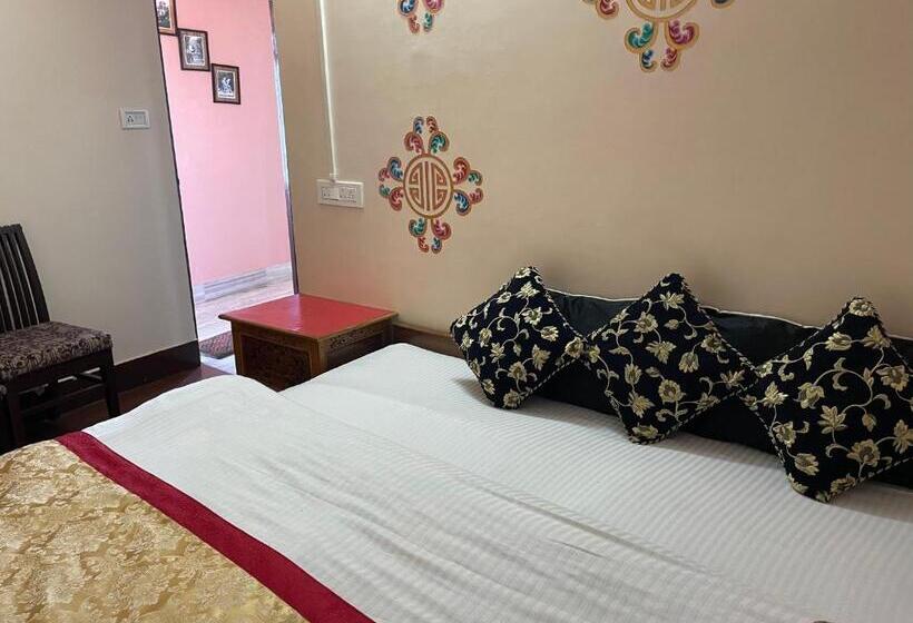 اتاق لوکس, Magnolia Residency