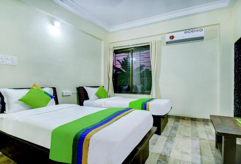 스탠다드 룸, Treebo Yash Inn Kharadi
