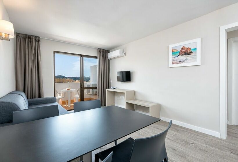 2 Bedroom Apartment, Veramar