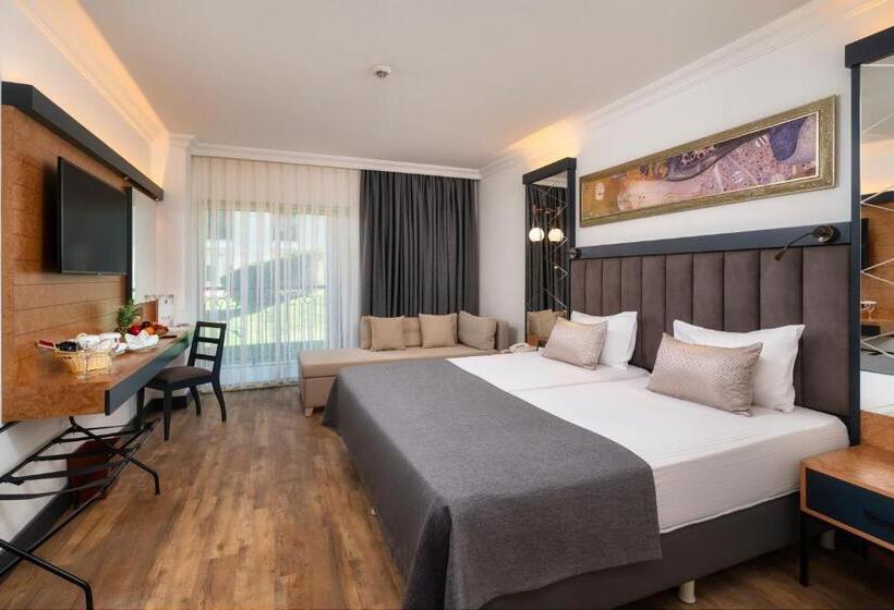 اتاق استاندارد با چشم‌انداز دریا, Dobedan Exclusive Hotel & Spa