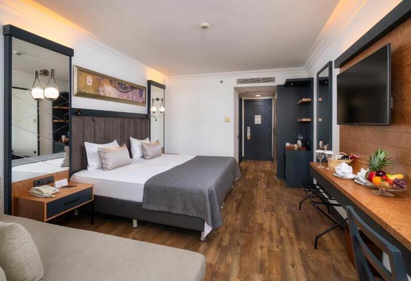 اتاق استاندارد با چشم‌انداز دریا, Dobedan Exclusive Hotel & Spa
