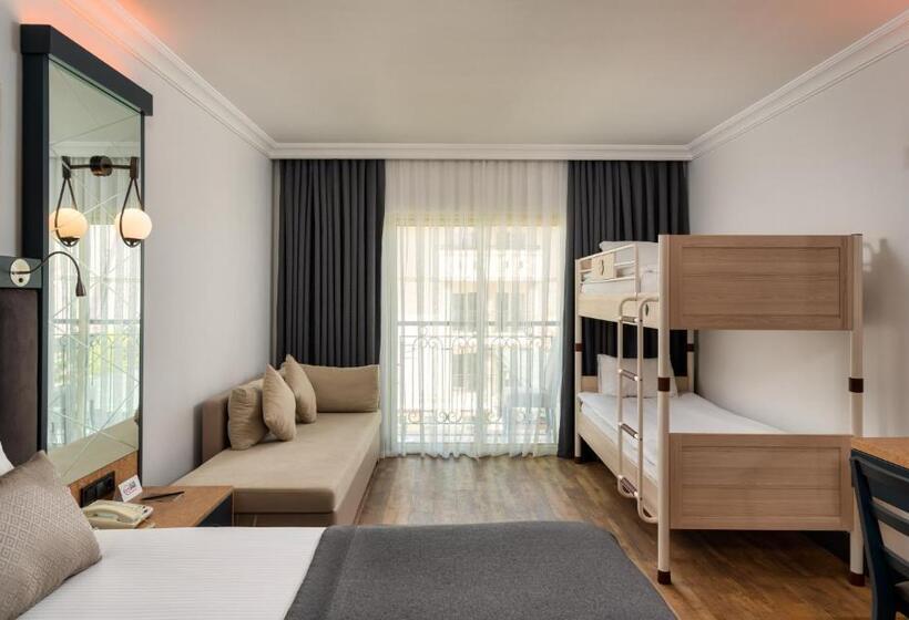 اتاق استاندارد چهار تخته, Dobedan Exclusive Hotel & Spa