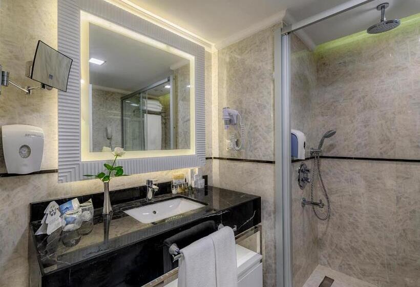 اتاق لوکس خانوادگی, Dobedan Exclusive Hotel & Spa