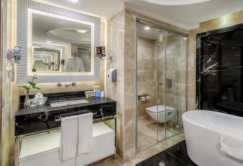 سوئیت رویال, Dobedan Exclusive Hotel & Spa