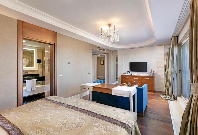 سوییت لوکس, Dobedan Exclusive Hotel & Spa
