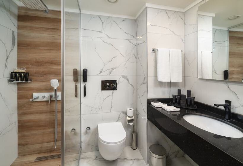 اتاق استاندارد چهار تخته, Dobedan Exclusive Hotel & Spa