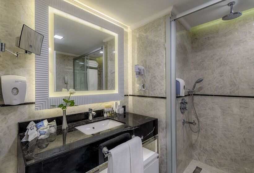 اتاق خانوادگی, Dobedan Exclusive Hotel & Spa