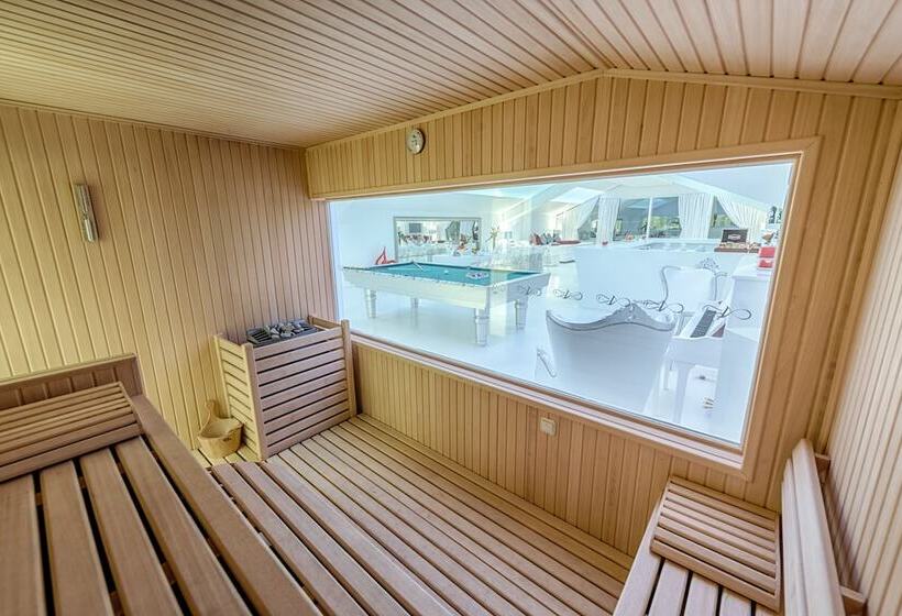 سوییت, Dobedan Exclusive Hotel & Spa