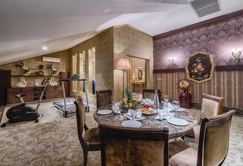 سوئیت پرزیدنت, Dobedan Exclusive Hotel & Spa