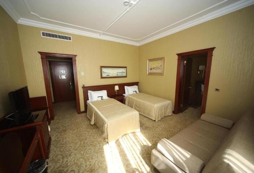 سوییت, Bilek Istanbul