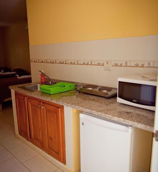 اتاق استاندارد سه نفره, Kite Beach Inn
