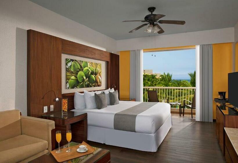 Deluxe Room King Size Bed, Krystal Grand Nuevo Vallarta  All Inclusive