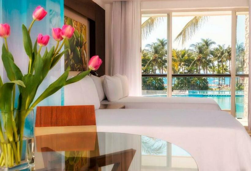 سوییت جونیور با چشم‌انداز استخر, Krystal Grand Nuevo Vallarta