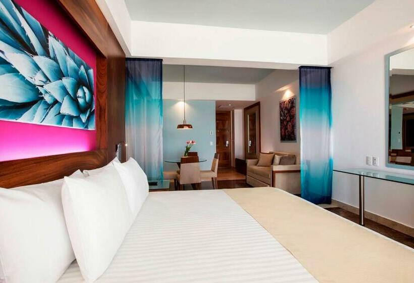 Junior Suite Cama King, Krystal Grand Nuevo Vallarta - All Inclusive