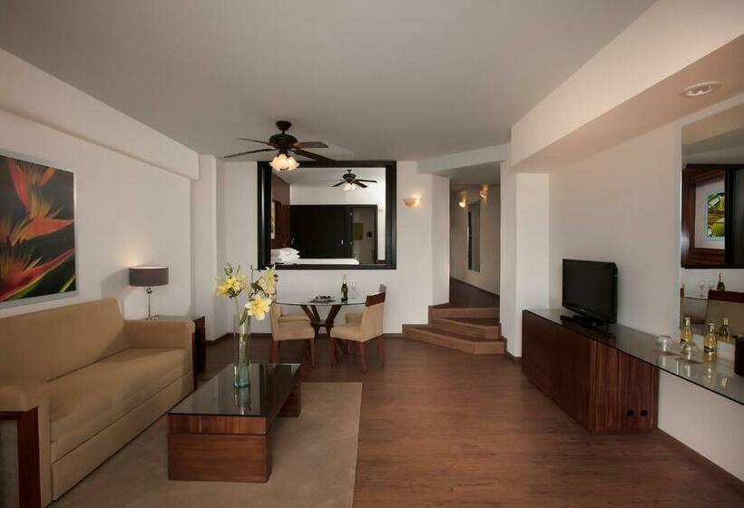 سوئیت جونیور با تخت بزرگ, Krystal Grand Nuevo Vallarta