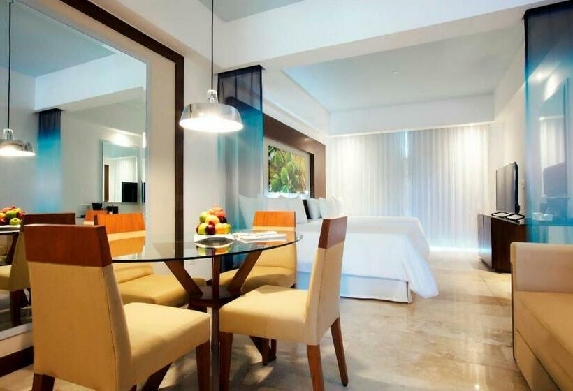 سوییت جونیور با چشم‌انداز دریا, Krystal Grand Nuevo Vallarta