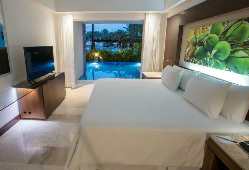 سوییت جونیور کلاب, Krystal Grand Nuevo Vallarta