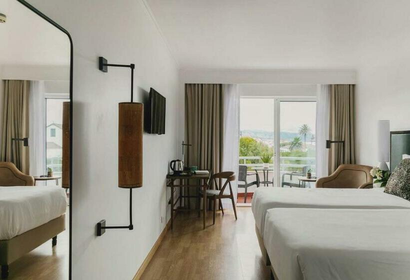 Superior Room, Ponta Delgada